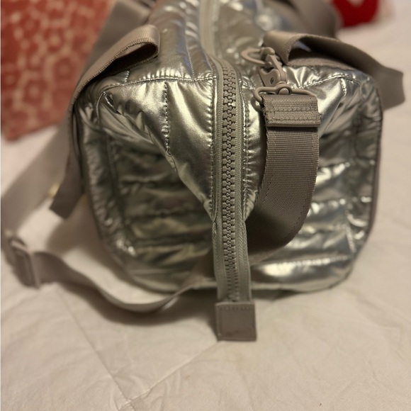 Dagne Dover Silver Quilted Women's Bag - Picture 5 of 10